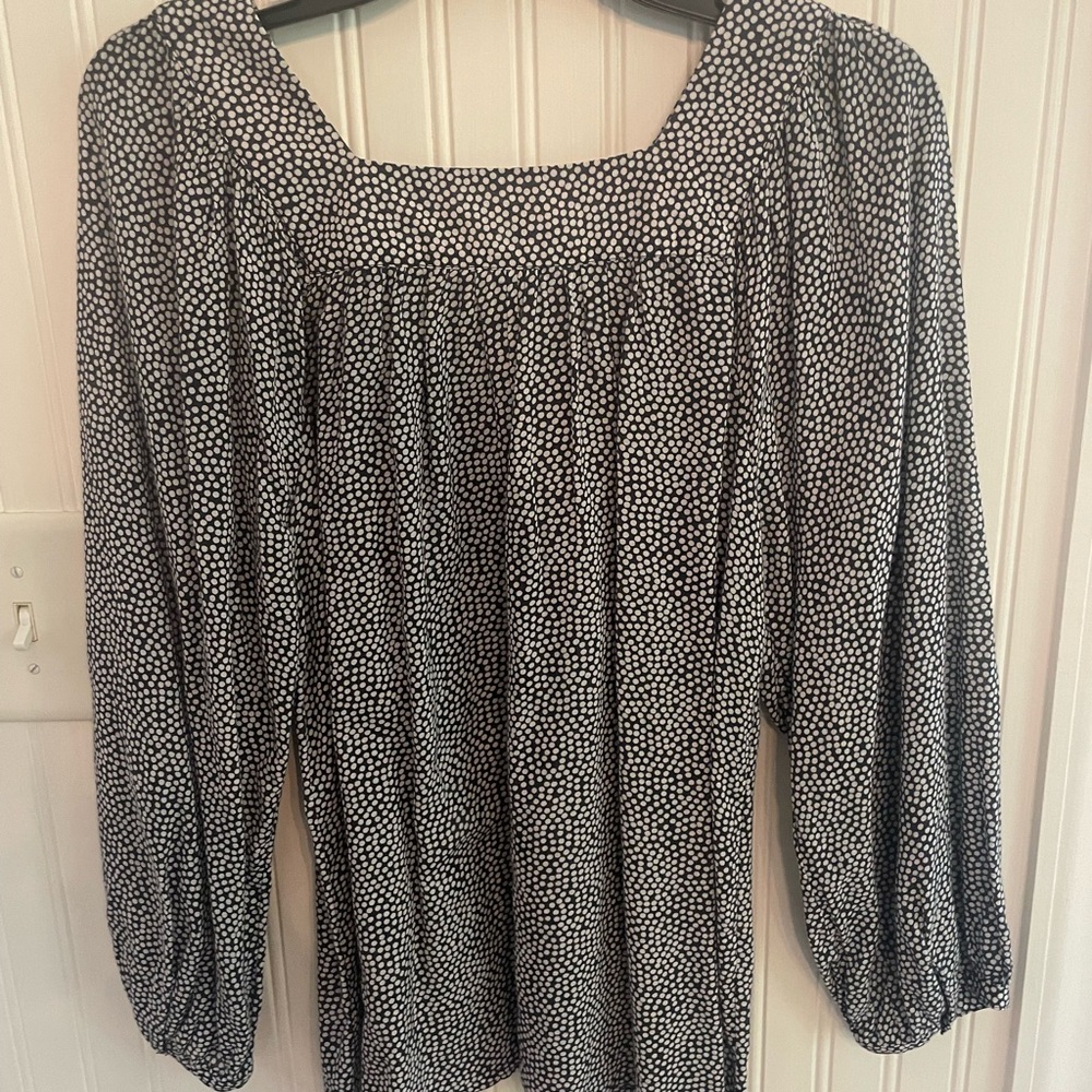 Gap billowy top